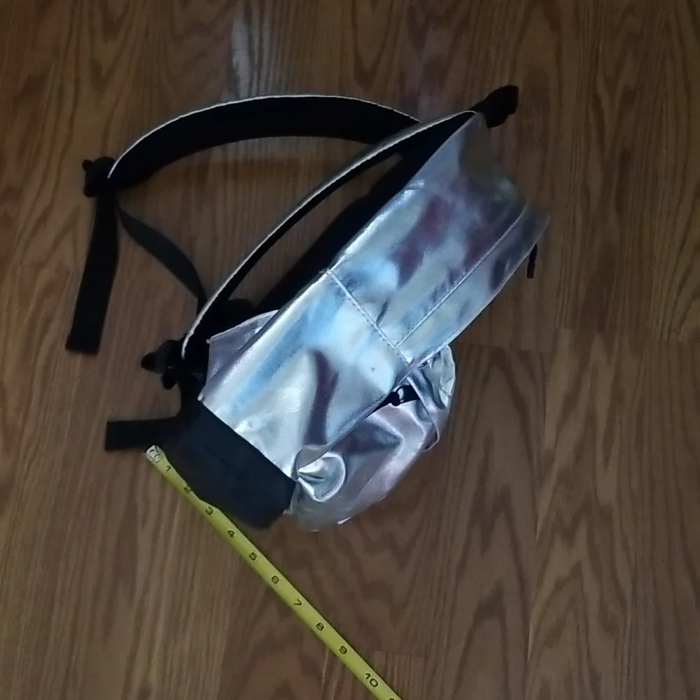 Converse silver‎ backpack